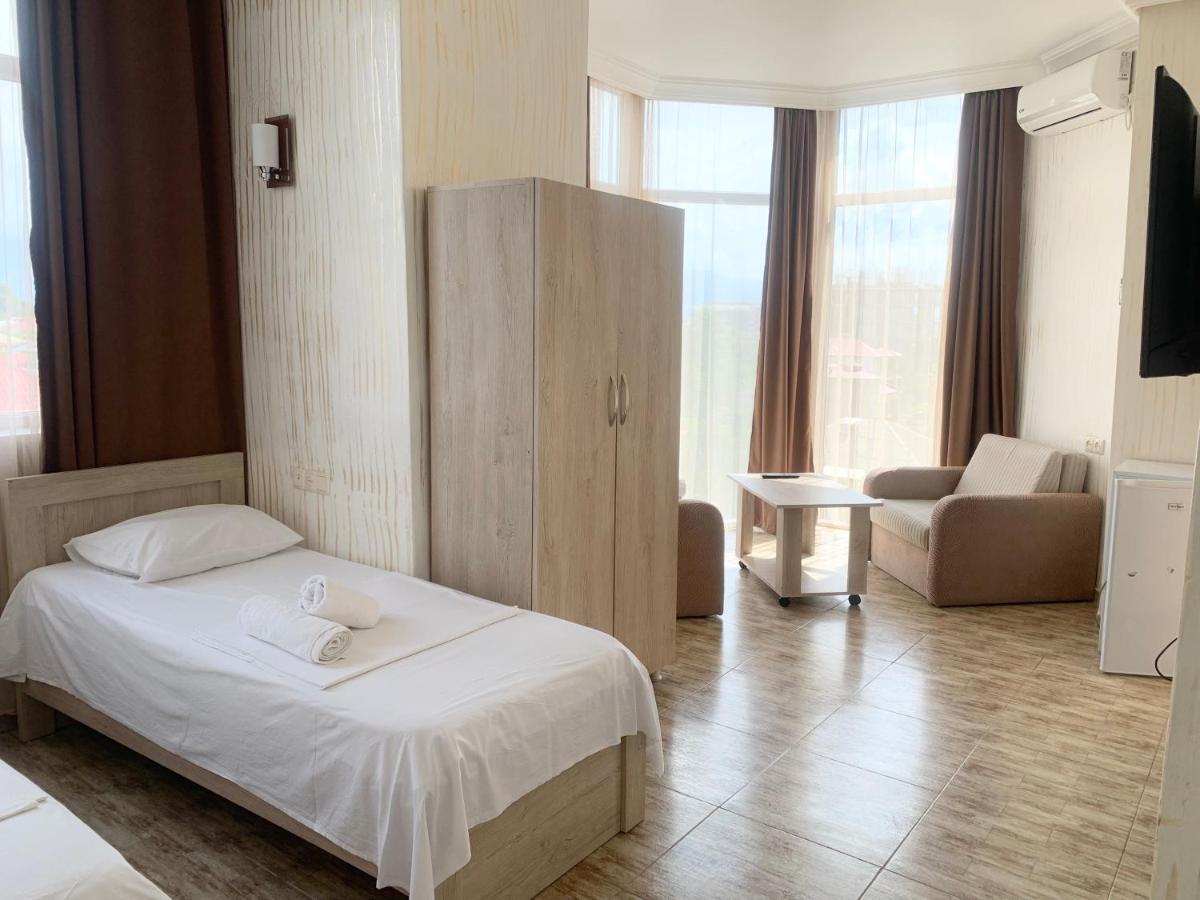 Hotel Batumi Inn エクステリア 写真
