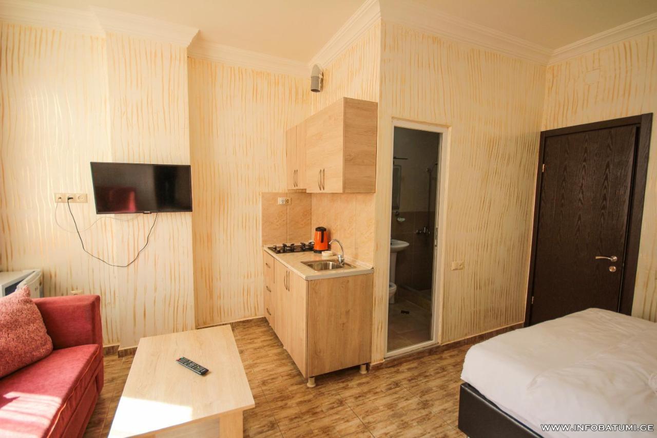 Hotel Batumi Inn エクステリア 写真