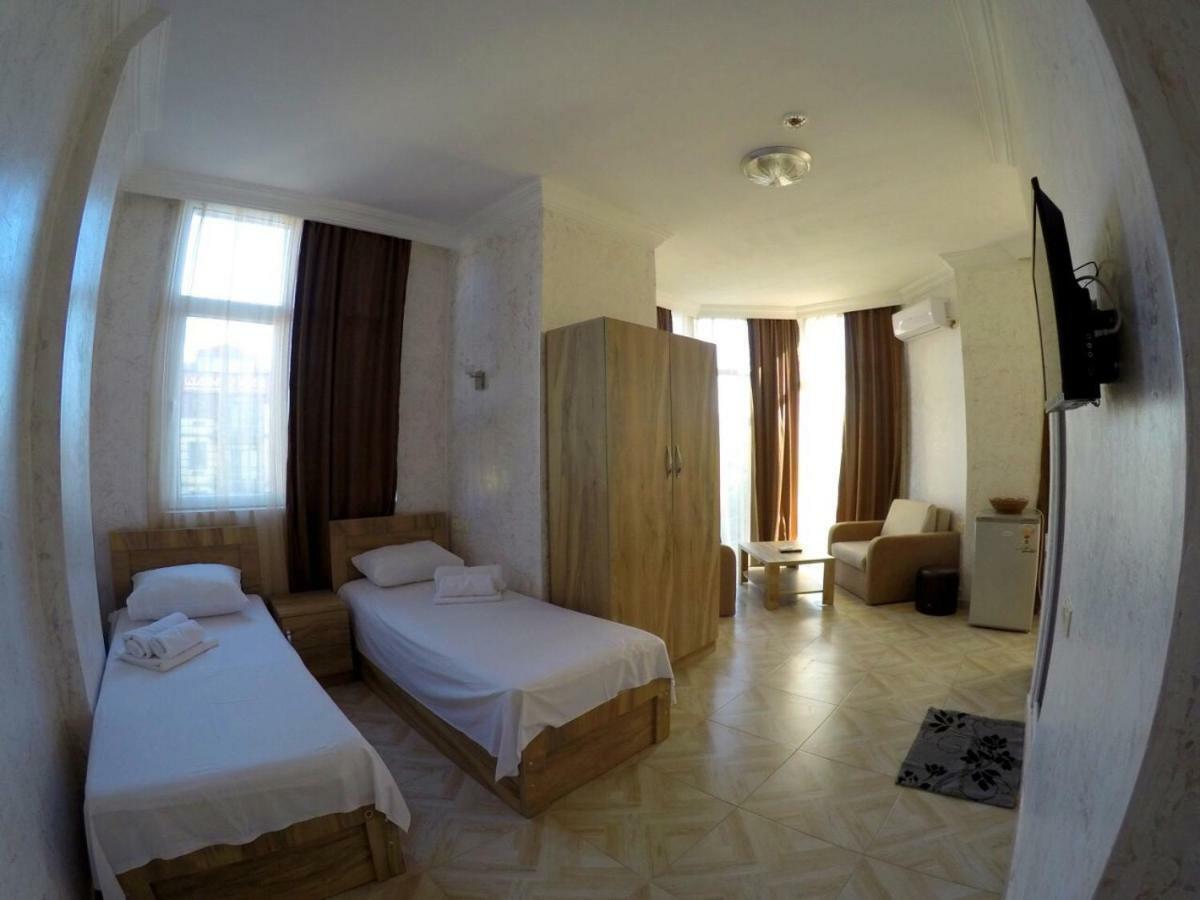 Hotel Batumi Inn エクステリア 写真