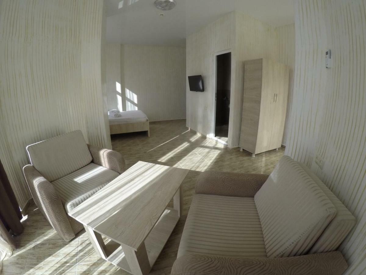 Hotel Batumi Inn エクステリア 写真